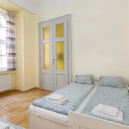 Minded Manor 3-bdr Apartman *