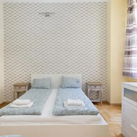 Minded Manor 3-bdr * Budapest